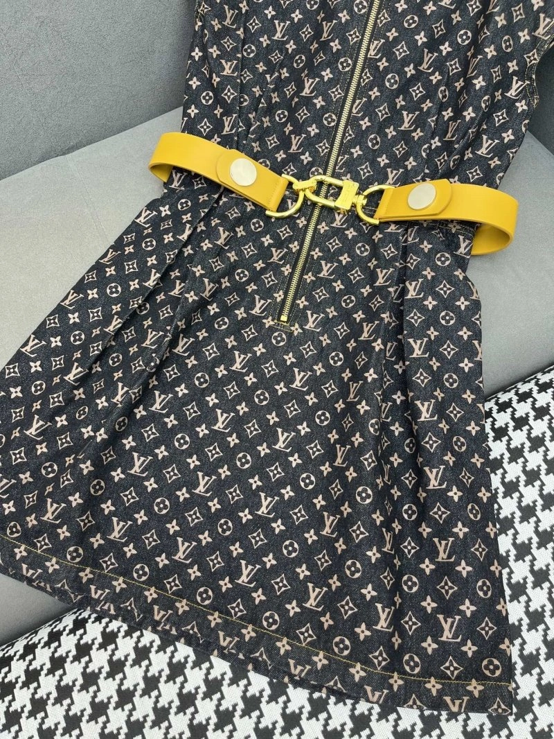 Louis Vuitton Dress Breathable 131448