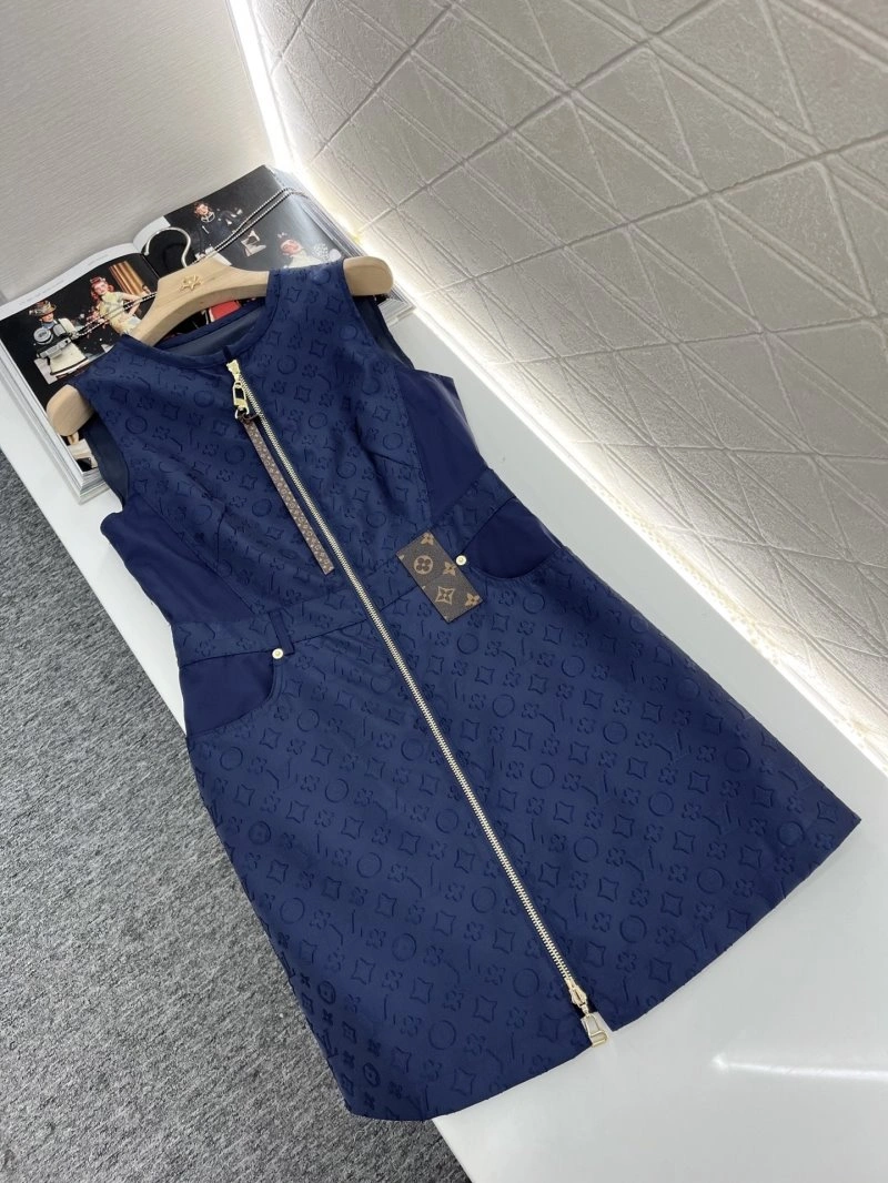 WaterResistant Louis Vuitton Dress 131289