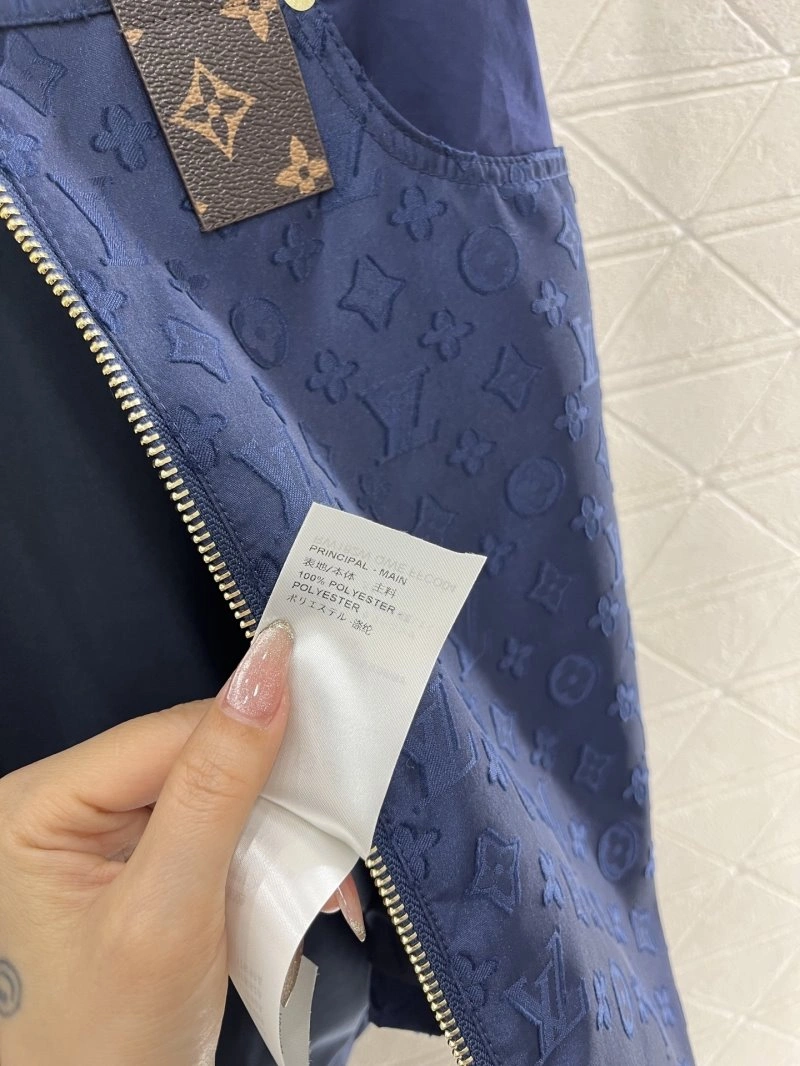 WaterResistant Louis Vuitton Dress 131289