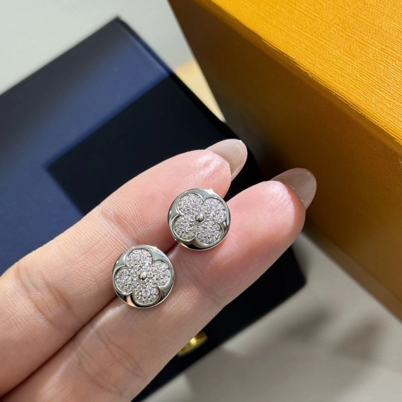 Louis Vuitton Earrings OnTrend 251405