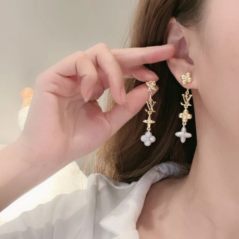 Stretchable Louis Vuitton Earrings 251413