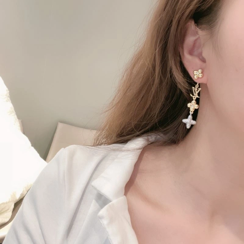 Stretchable Louis Vuitton Earrings 251413