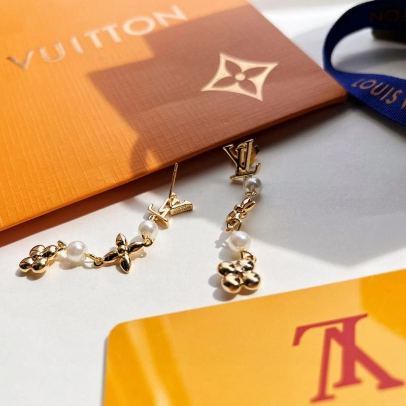 Breathable Louis Vuitton Earrings 251399