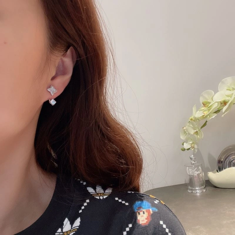 Cozy Louis Vuitton Earrings 251391