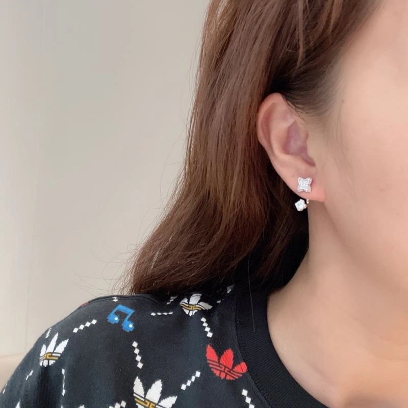 Cozy Louis Vuitton Earrings 251391