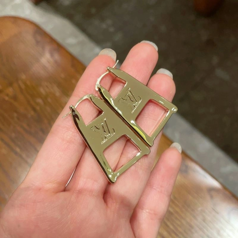 Compact Louis Vuitton Earrings 251295