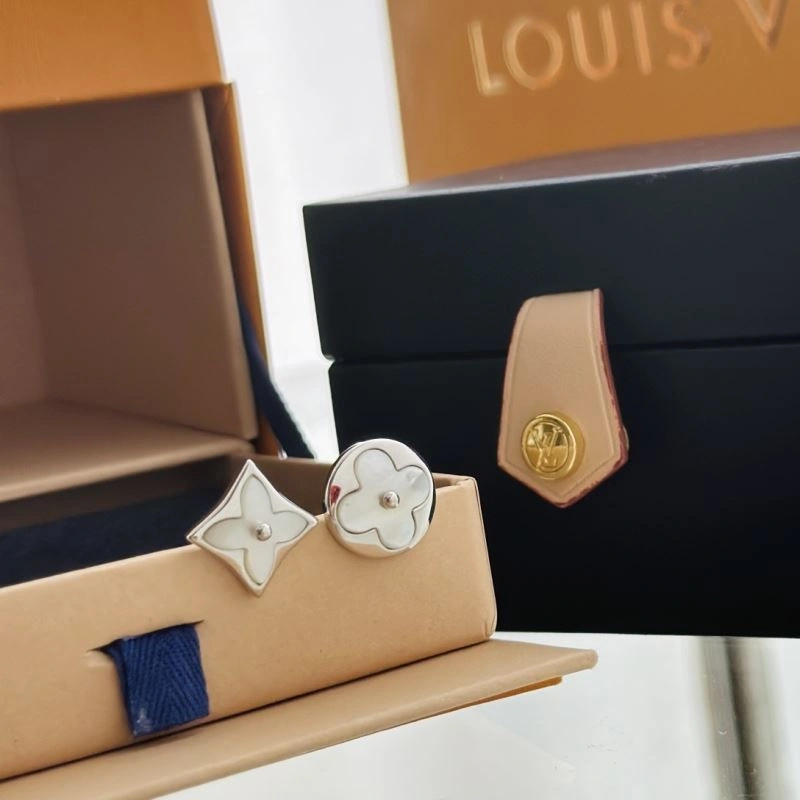 Modern Louis Vuitton Earrings 251275