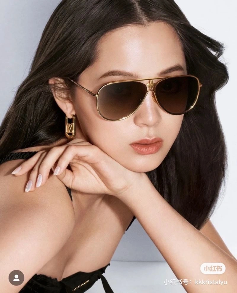 Louis Vuitton Earrings Modern 251276