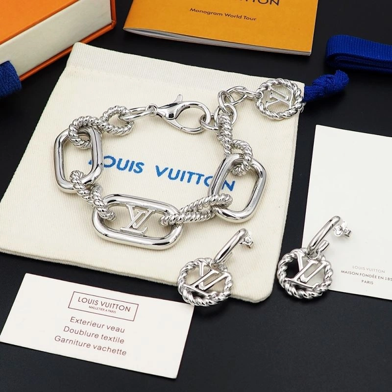 Louis Vuitton Earrings Packable 251264