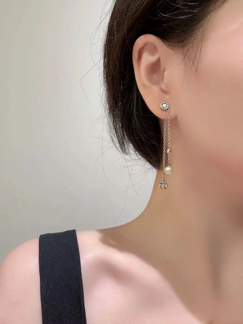 Louis Vuitton Earrings UrbanChic 251261