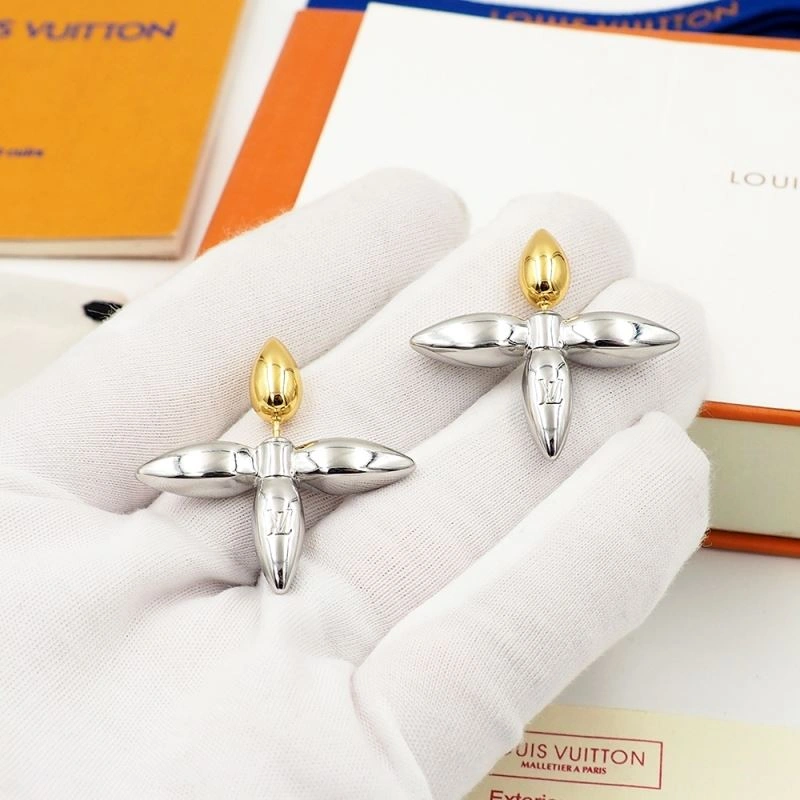 Lightweight Louis Vuitton Earrings 251736