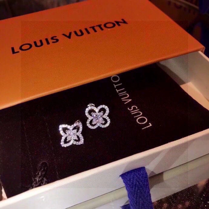 Louis Vuitton Earrings DailyWear 251732