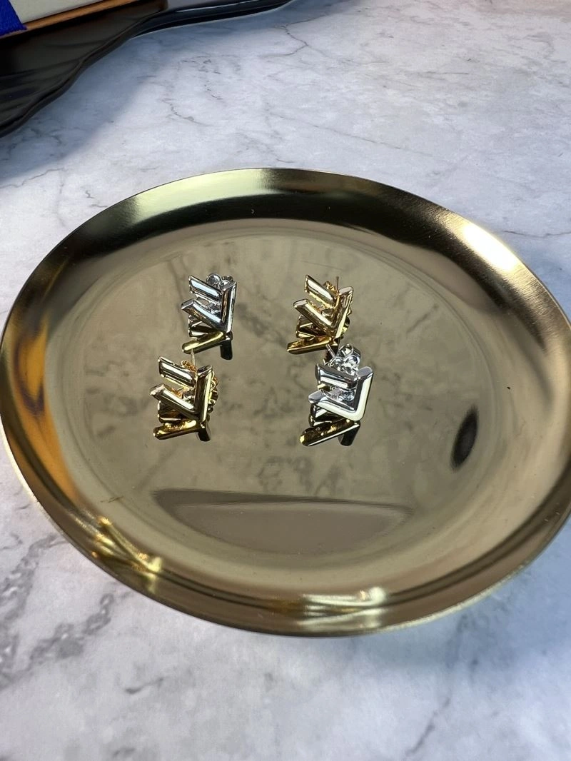 Classic Louis Vuitton Earrings 251716
