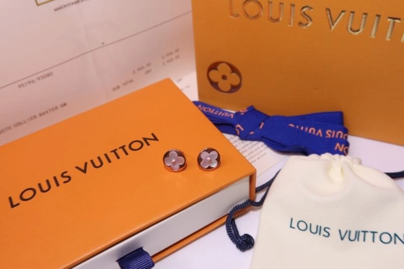 Louis Vuitton Earrings TimelessDesign 251690
