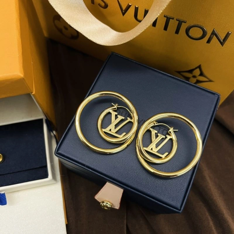 UrbanChic Louis Vuitton Earrings 251544