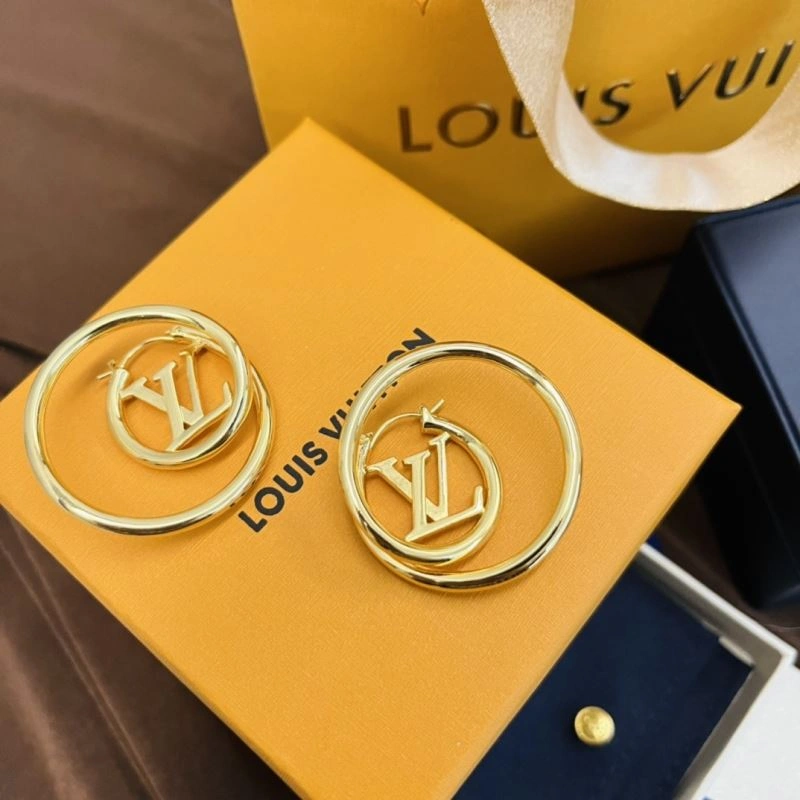 UrbanChic Louis Vuitton Earrings 251544