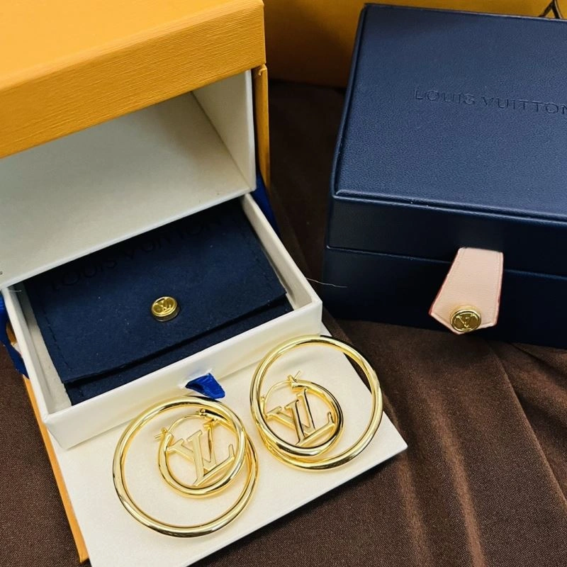 UrbanChic Louis Vuitton Earrings 251544