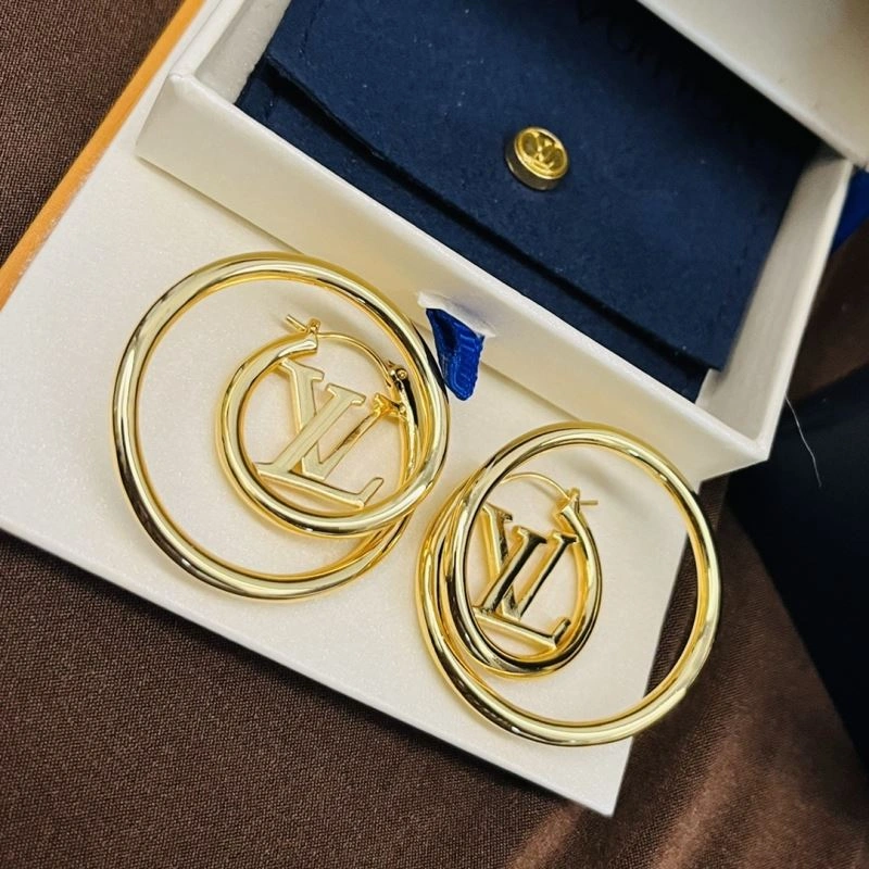 UrbanChic Louis Vuitton Earrings 251544