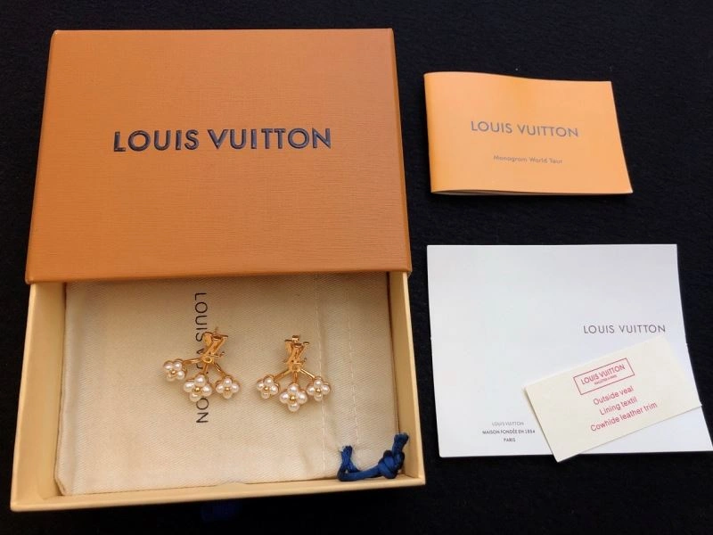Louis Vuitton Earrings Bright 251547