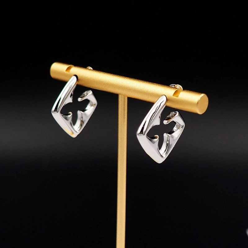 Stretchable Louis Vuitton Earrings 251073