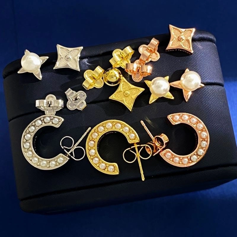 Soft Louis Vuitton Earrings 251099