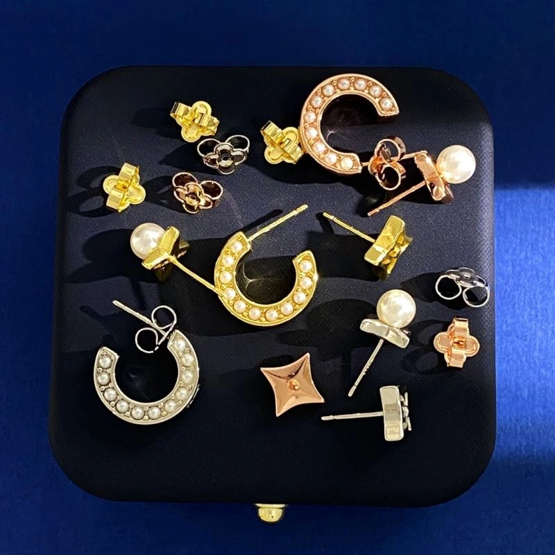 Soft Louis Vuitton Earrings 251099