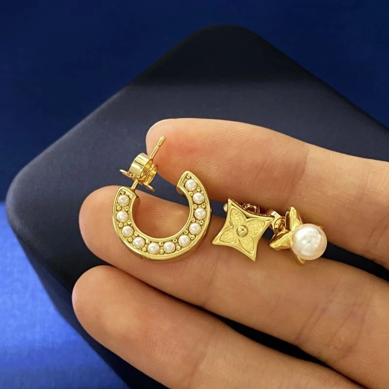 Soft Louis Vuitton Earrings 251099