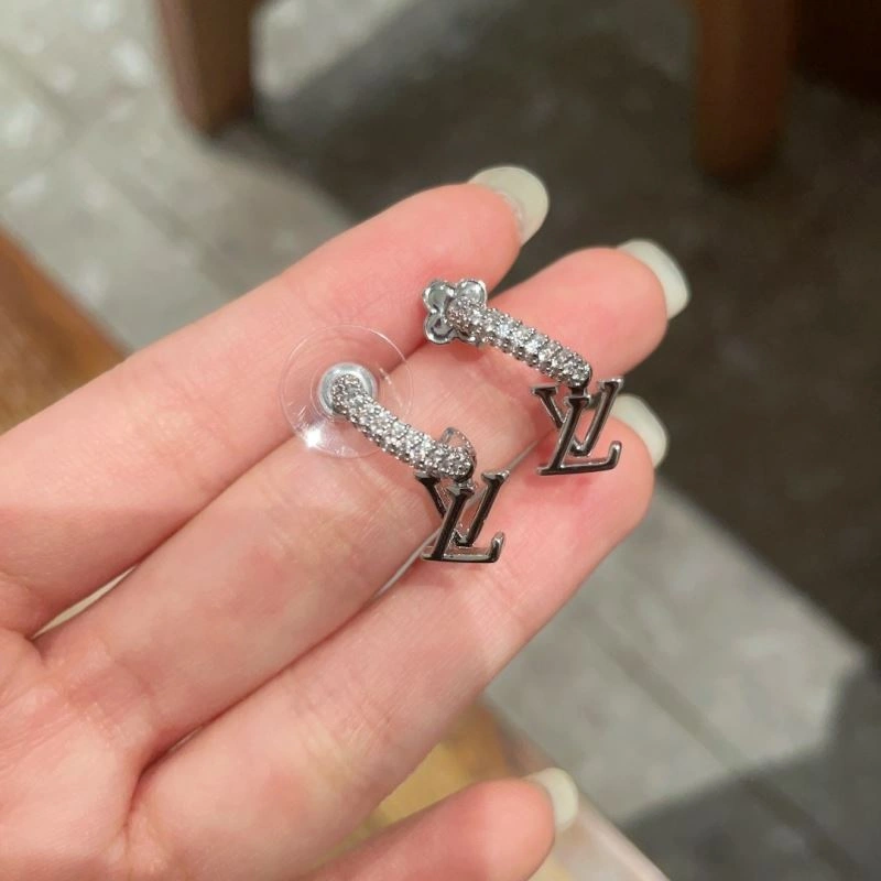 Louis Vuitton Earrings Breathable 251077