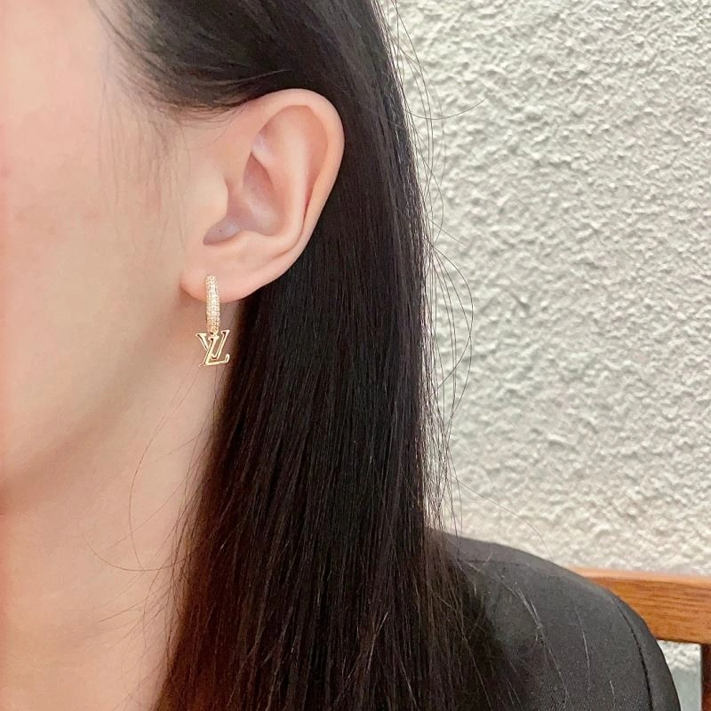 Chic Louis Vuitton Earrings 251085