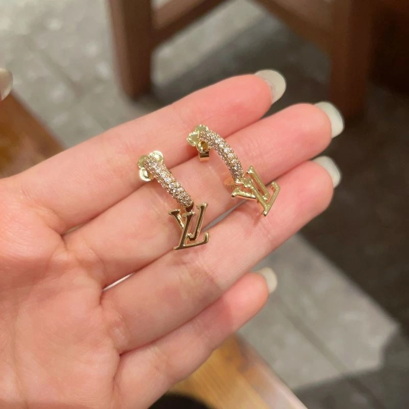 Chic Louis Vuitton Earrings 251085