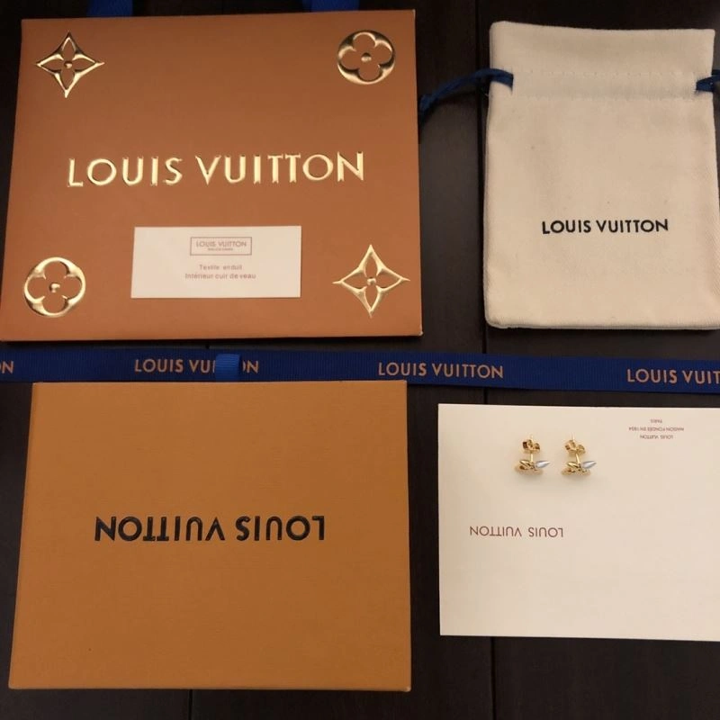 Soft Louis Vuitton Earrings 250916
