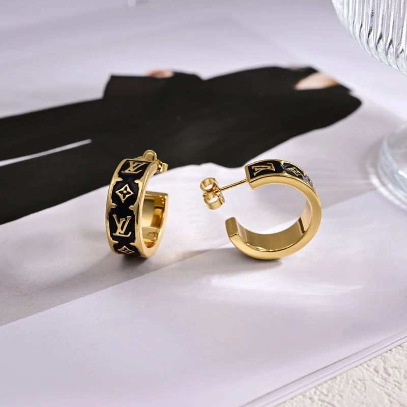 Louis Vuitton Earrings Minimalist 250930