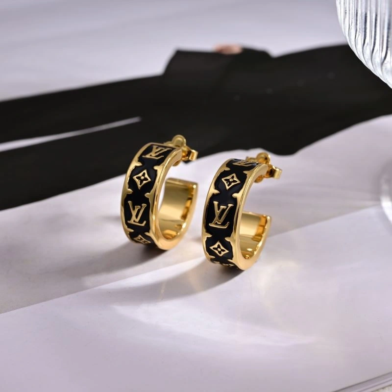 Louis Vuitton Earrings Minimalist 250930