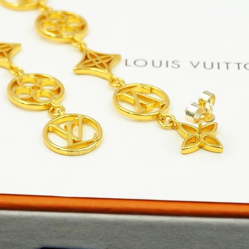 Louis Vuitton Earrings Modern 250674
