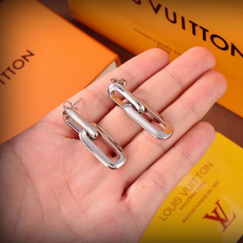 Louis Vuitton Earrings Refined 250653