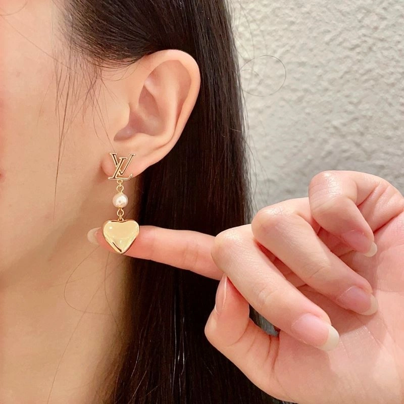 Compact Louis Vuitton Earrings 250626