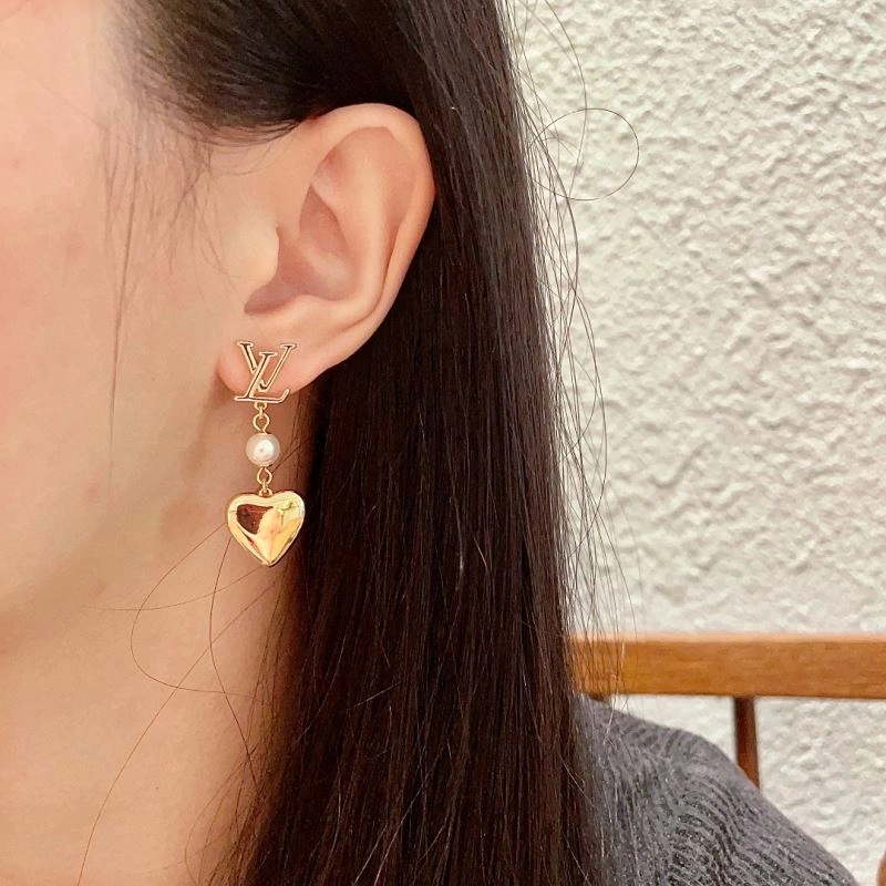 Compact Louis Vuitton Earrings 250626