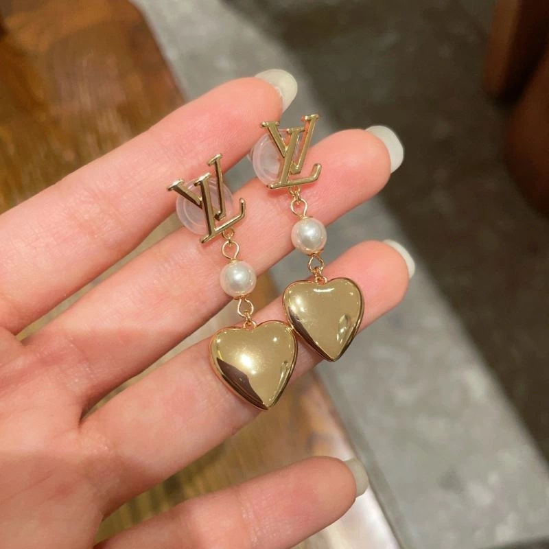 Compact Louis Vuitton Earrings 250626