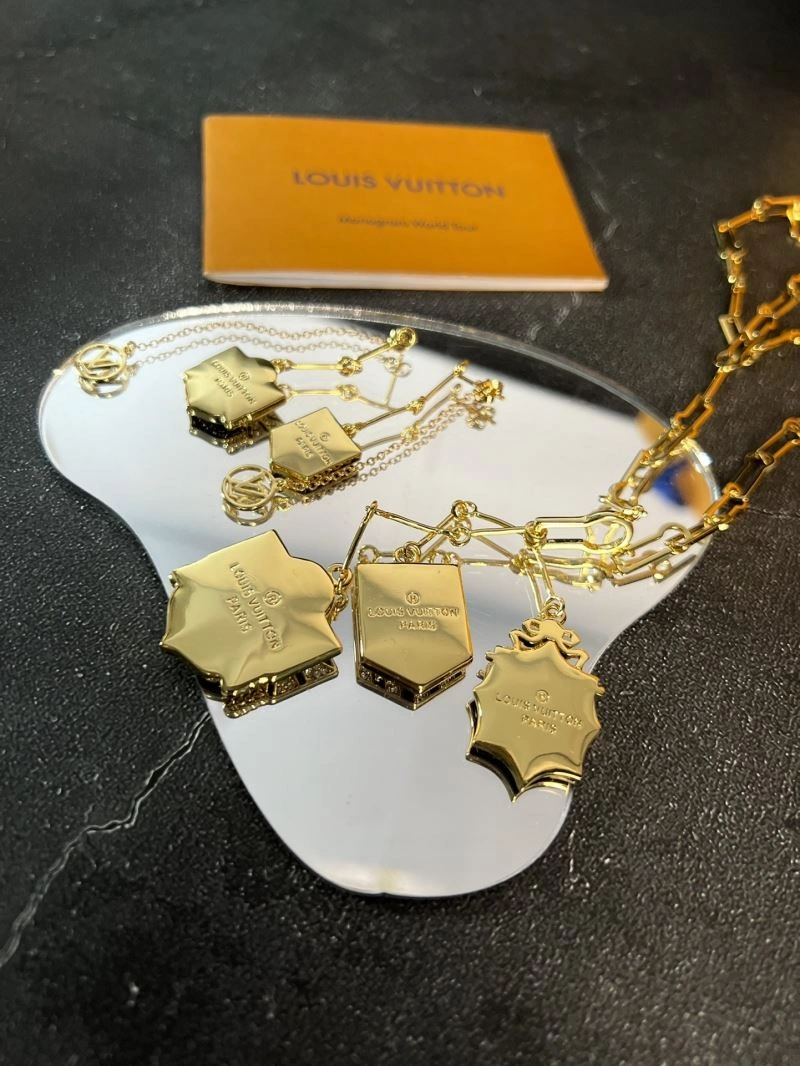 Louis Vuitton Earrings ZipUp 250617