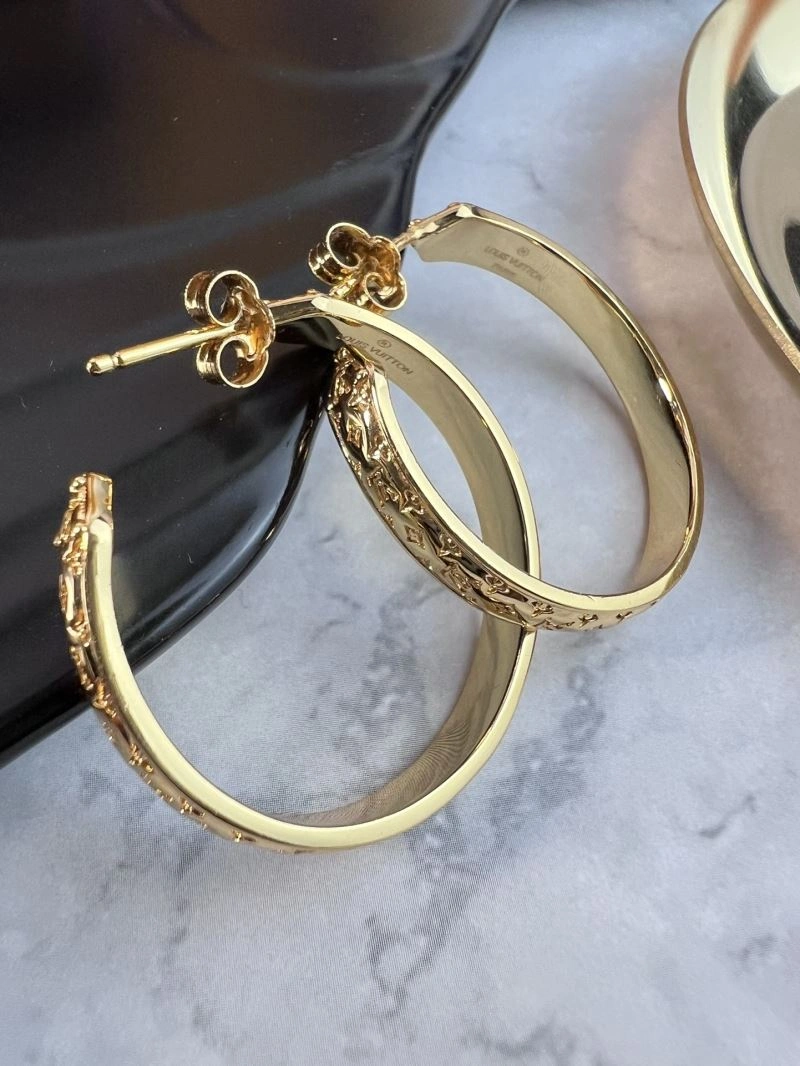 Seasonal Louis Vuitton Earrings 250629