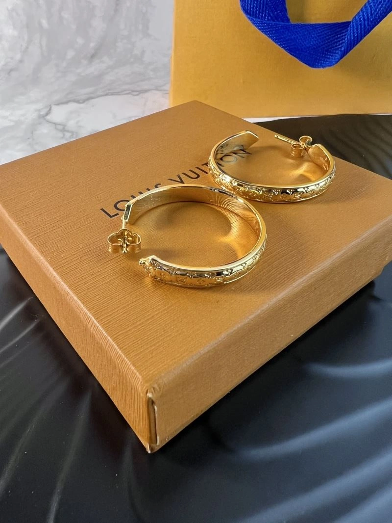 Seasonal Louis Vuitton Earrings 250629