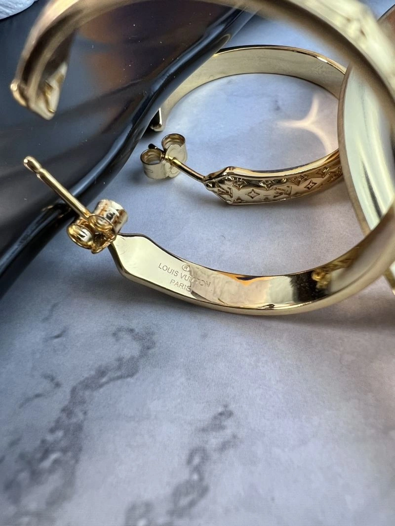 Seasonal Louis Vuitton Earrings 250629