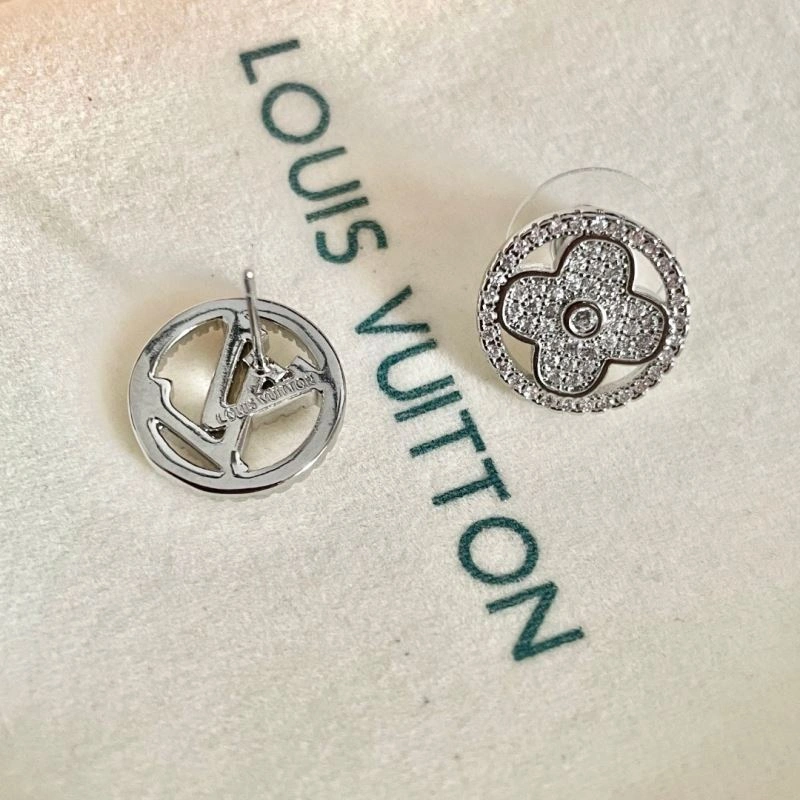 Bright Louis Vuitton Earrings 250637