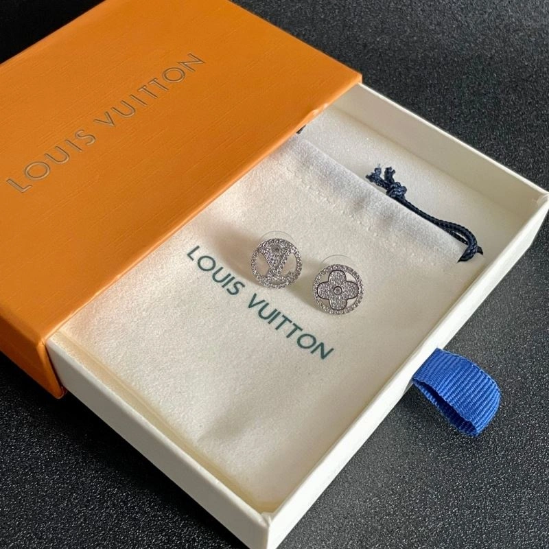 Bright Louis Vuitton Earrings 250637