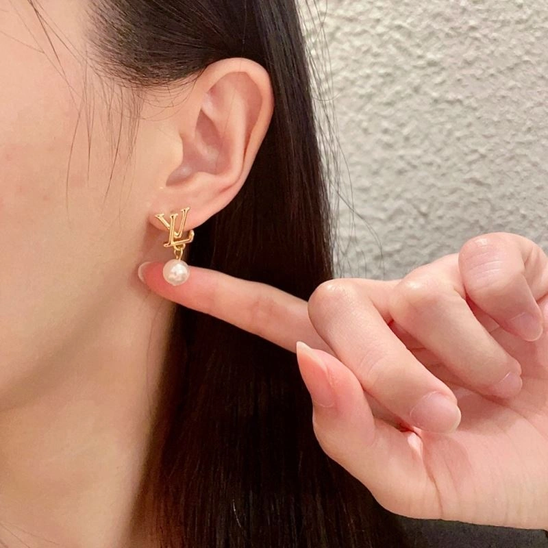 Louis Vuitton Earrings Breathable 250635