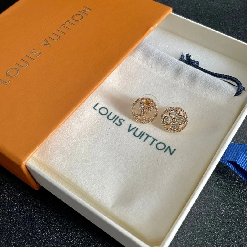 Effortless Louis Vuitton Earrings 250615