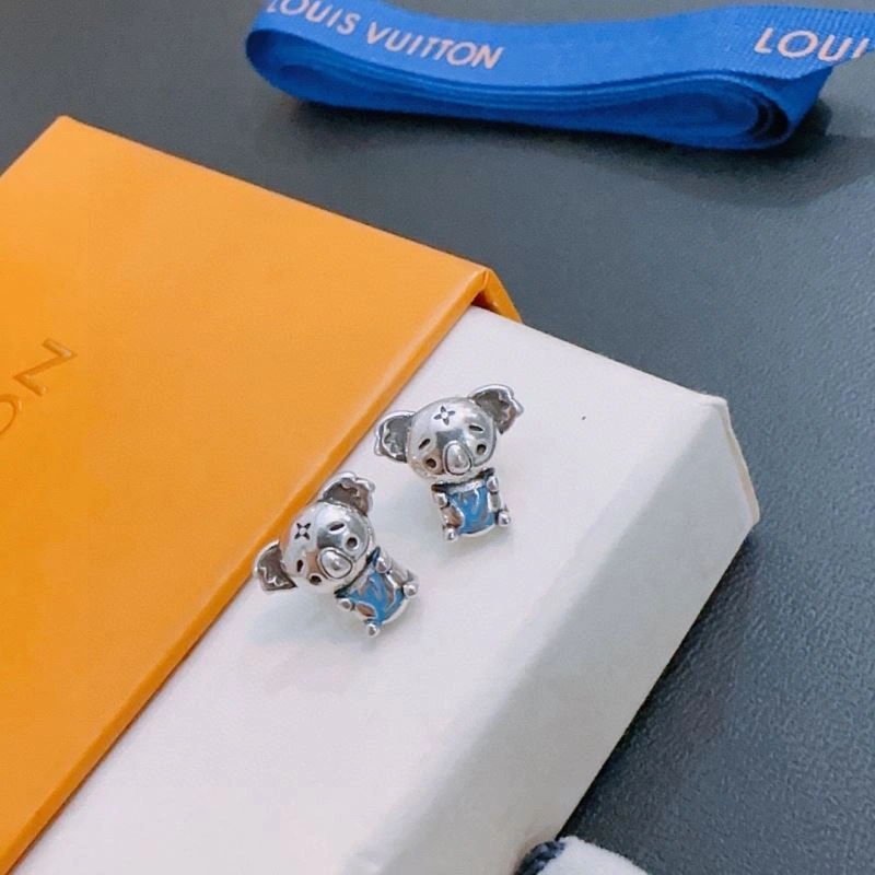 Louis Vuitton Earrings Minimalist 250608