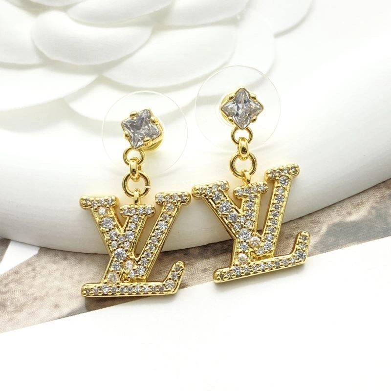 Louis Vuitton Earrings Attractive 250596