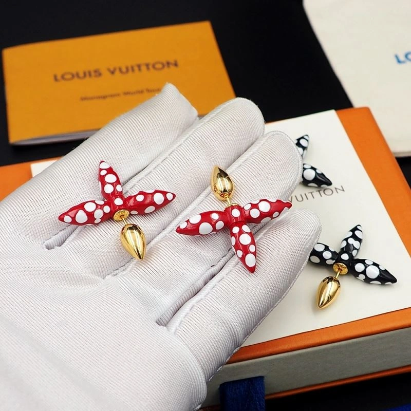 Louis Vuitton Earrings EyeCatching 250590
