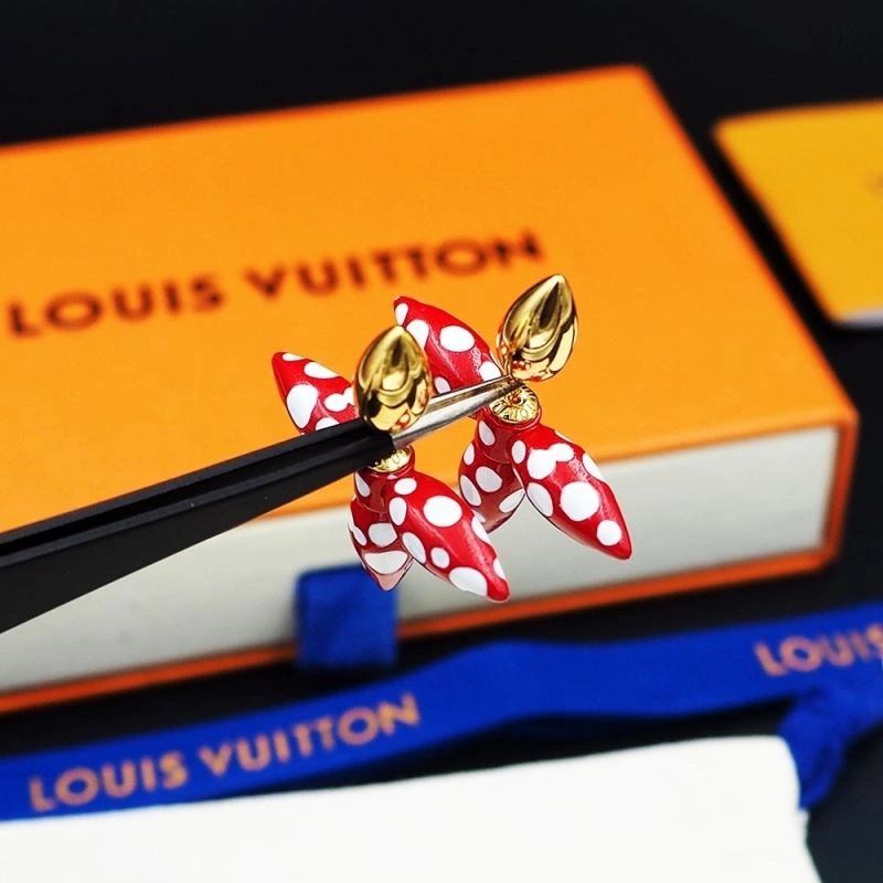 Louis Vuitton Earrings EyeCatching 250590